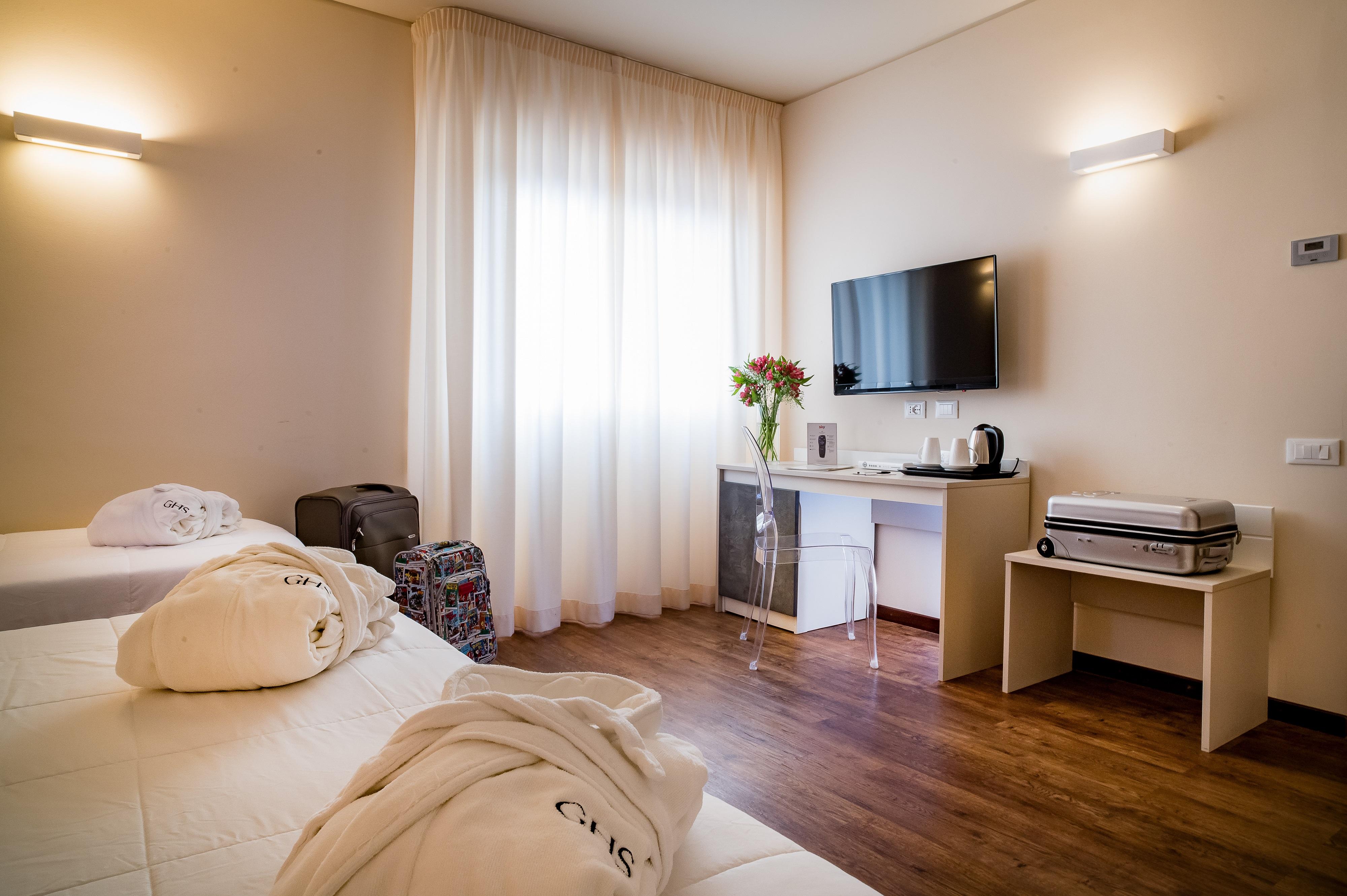 Astoria Palace Hotel 4*