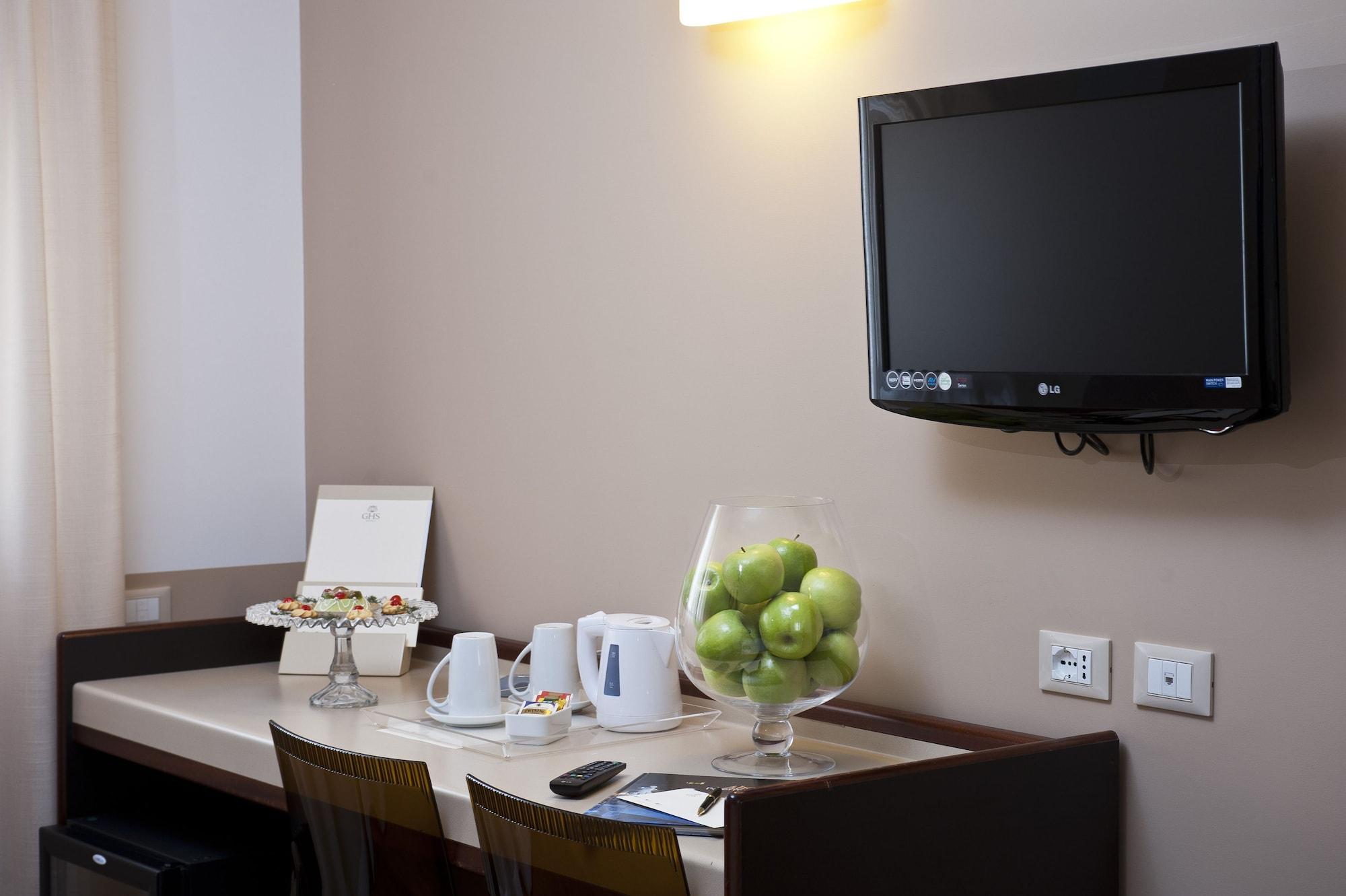 Astoria Palace Hotel 4*