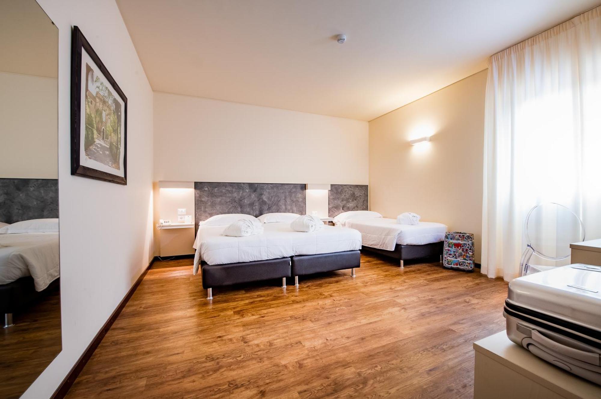 Astoria Palace 4*