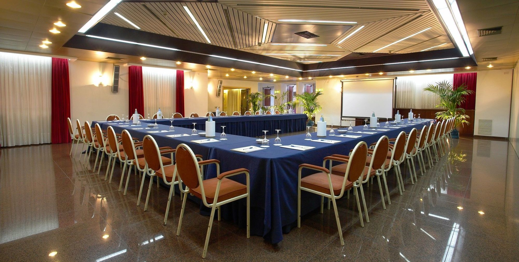 Astoria Palace 4*