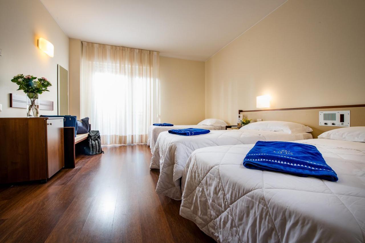 Astoria Palace 4*